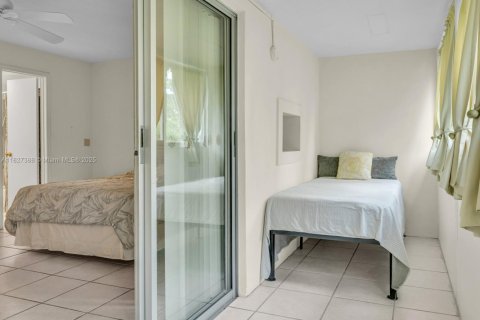 Condo in Deerfield Beach, Florida, 1 bedroom  № 1799218 - photo 14
