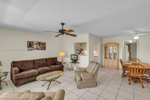 Condo in Deerfield Beach, Florida, 1 bedroom  № 1799218 - photo 6
