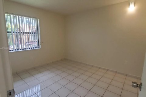 Снять в аренду кондоминиум в Майами, Флорида 3 спальни, 112.88м2, № 2045569 - фото 16