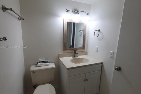 Снять в аренду кондоминиум в Майами, Флорида 3 спальни, 112.88м2, № 2045569 - фото 13