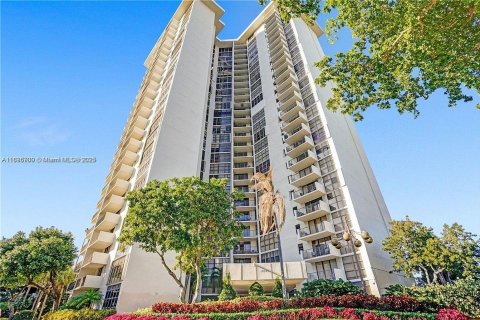 Copropriété à vendre à Aventura, Floride: 2 chambres, 96.9 m2 № 1935277 - photo 2