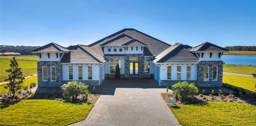 Casa en Dade City, Florida 4 dormitorios, 324.69 m2 № 2129966