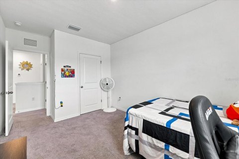 House in Land O' Lakes, Florida 4 bedrooms, 214.14 sq.m. № 2324547 - photo 30