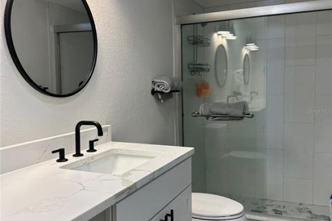 House in Sarasota, Florida 2 bedrooms, 185.8 sq.m. № 1447048 - photo 12