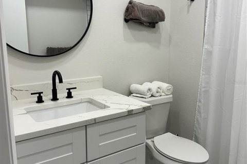 House in Sarasota, Florida 2 bedrooms, 185.8 sq.m. № 1447048 - photo 15