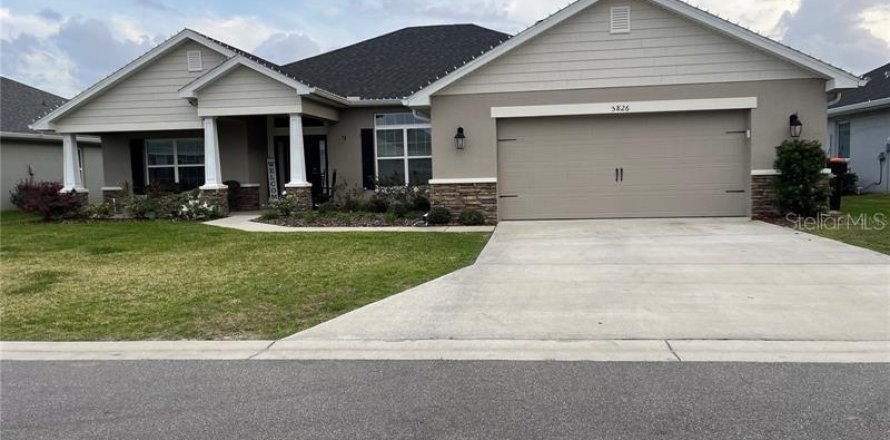Casa en Ocala, Florida 4 dormitorios, 234.3 m2 № 1899387