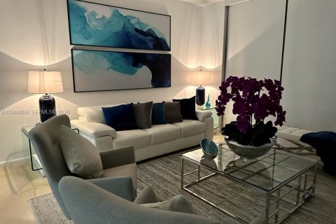 Снять в аренду кондоминиум в Холливуд, Флорида 2 спальни, 157.1м2, № 2002339 - фото 2