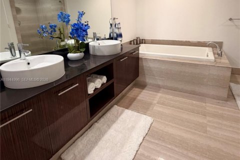 Condo in Hollywood, Florida, 3 bedrooms  № 2002339 - photo 30