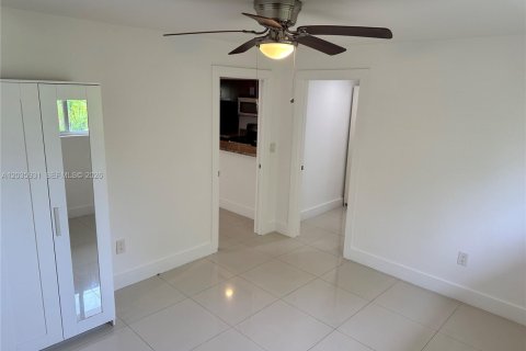 Copropriété à louer à Miami, Floride: 1 chambre, 47.1 m2 № 2153868 - photo 6