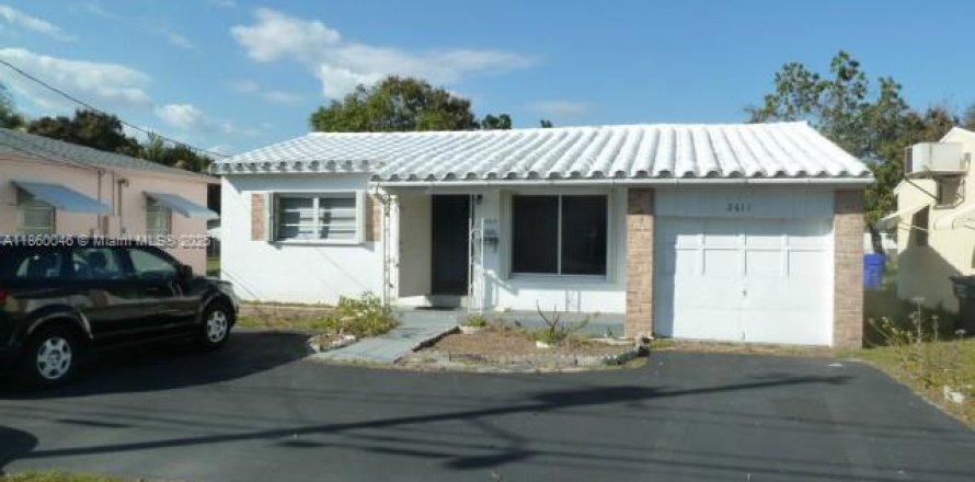 Villa ou maison à Hollywood, Floride 2 chambres, 84.91 m2 № 1886545