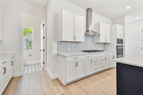 Casa en venta en Sarasota, Florida, 4 dormitorios, 270.72 m2 № 1736297 - foto 17