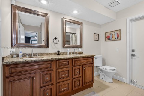 Casa en venta en Coral Springs, Florida, 4 dormitorios, 240.43 m2 № 2042323 - foto 29