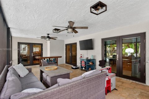 Casa en venta en Coral Springs, Florida, 4 dormitorios, 240.43 m2 № 2042323 - foto 24