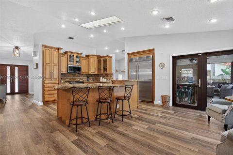 Casa en venta en Coral Springs, Florida, 4 dormitorios, 240.43 m2 № 2042323 - foto 13