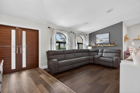 Casa en venta en Coral Springs, Florida, 4 dormitorios, 240.43 m2 № 2042323 - foto 6