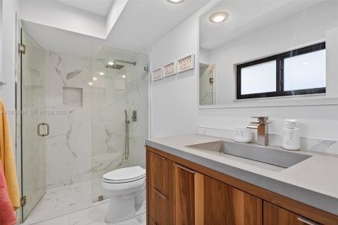 Casa en venta en Coral Springs, Florida, 4 dormitorios, 240.43 m2 № 2042323 - foto 27