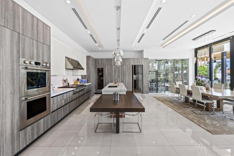 Casa en venta en Fort Lauderdale, Florida, 6 dormitorios, 538.83 m2 № 2173201 - foto 23