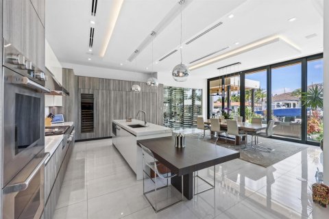 Casa en venta en Fort Lauderdale, Florida, 6 dormitorios, 538.83 m2 № 2173201 - foto 4