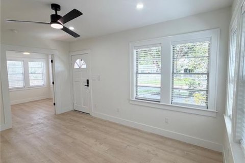 Villa ou maison à vendre à Tampa, Floride: 3 chambres, 106.84 m2 № 2310506 - photo 6