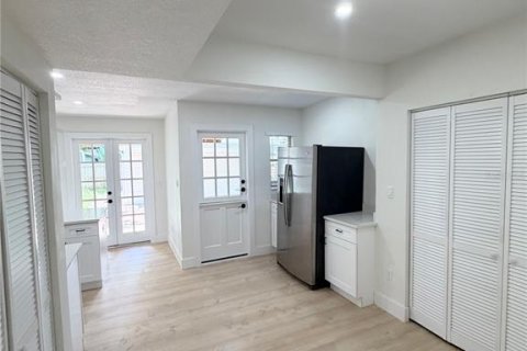 Villa ou maison à vendre à Tampa, Floride: 3 chambres, 106.84 m2 № 2310506 - photo 21