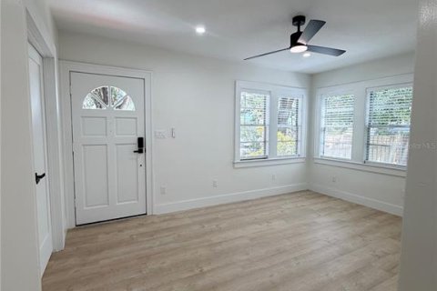 Villa ou maison à vendre à Tampa, Floride: 3 chambres, 106.84 m2 № 2310506 - photo 5