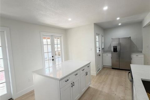 Villa ou maison à vendre à Tampa, Floride: 3 chambres, 106.84 m2 № 2310506 - photo 23