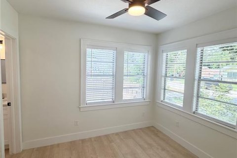 Villa ou maison à vendre à Tampa, Floride: 3 chambres, 106.84 m2 № 2310506 - photo 8
