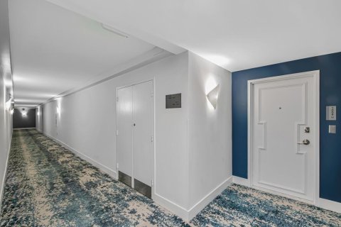 Condo in Hollywood, Florida, 2 bedrooms  № 2261293 - photo 8