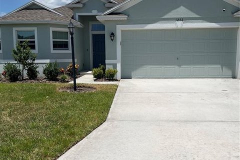 Villa ou maison à louer à Lakeland, Floride: 3 chambres, 137.22 m2 № 1869729 - photo 1
