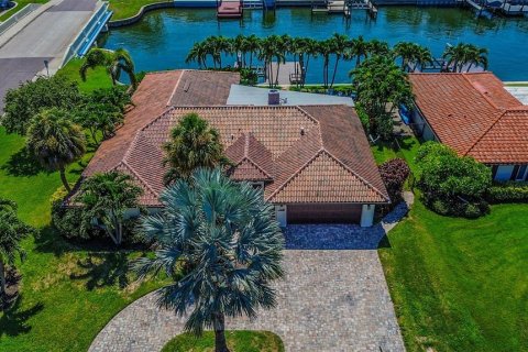 Villa ou maison à vendre à Saint Petersburg, Floride: 4 chambres, 228.91 m2 № 1918882 - photo 2