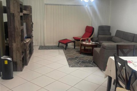 Villa ou maison à louer à West Palm Beach, Floride: 2 chambres, 96.25 m2 № 1208115 - photo 1