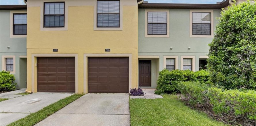 Touwnhouse à Brandon, Floride 3 chambres, 126.53 m2 № 2412698