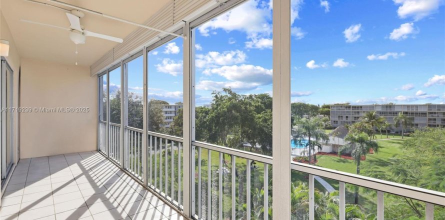 Condo in Hollywood, Florida, 1 bedroom  № 1696514
