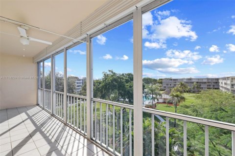 Condo in Hollywood, Florida, 1 bedroom  № 1696514 - photo 22