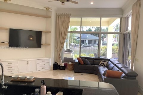 House in Plantation, Florida 4 bedrooms, 335.38 sq.m. № 2066571 - photo 23