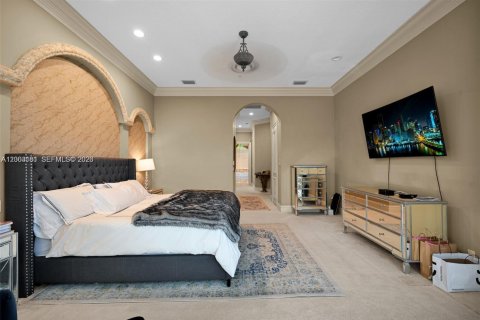 House in Plantation, Florida 4 bedrooms, 335.38 sq.m. № 2066571 - photo 14