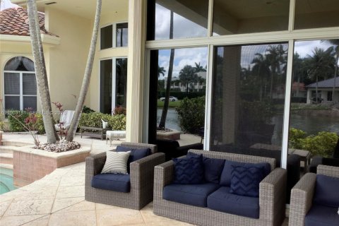 House in Plantation, Florida 4 bedrooms, 335.38 sq.m. № 2066571 - photo 29