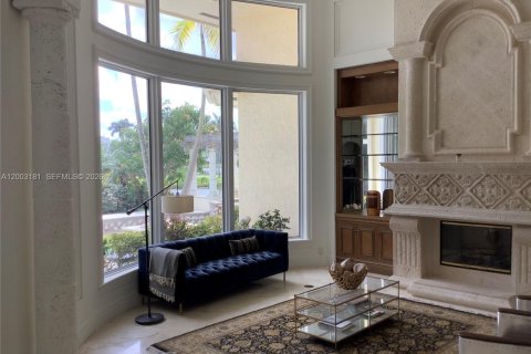 House in Plantation, Florida 4 bedrooms, 335.38 sq.m. № 2066571 - photo 6