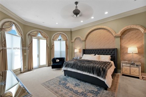 House in Plantation, Florida 4 bedrooms, 335.38 sq.m. № 2066571 - photo 13