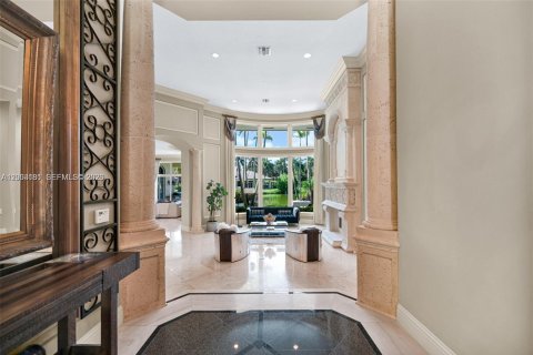 House in Plantation, Florida 4 bedrooms, 335.38 sq.m. № 2066571 - photo 8