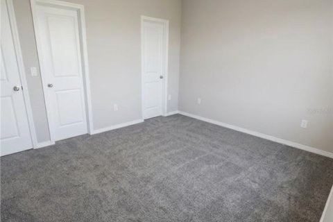 Touwnhouse à vendre à Wildwood, Floride: 3 chambres, 156.82 m2 № 2150279 - photo 13