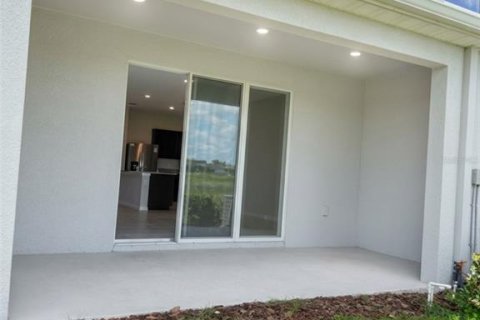 Touwnhouse à vendre à Wildwood, Floride: 3 chambres, 156.82 m2 № 2150279 - photo 28