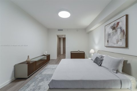 Condominio en venta en Sunny Isles Beach, Florida, 2 dormitorios, 207.64 m2 № 1753648 - foto 15