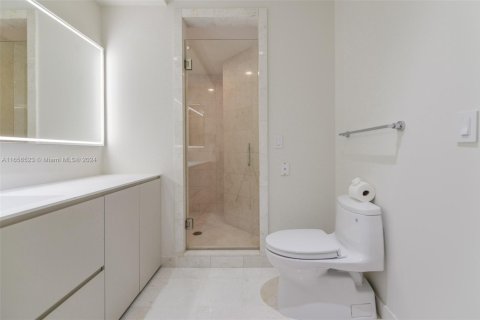 Condominio en venta en Sunny Isles Beach, Florida, 2 dormitorios, 207.64 m2 № 1753648 - foto 28