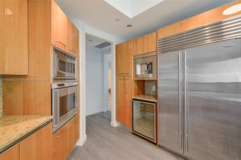 Condominio en venta en Sunny Isles Beach, Florida, 2 dormitorios, 207.64 m2 № 1753648 - foto 12