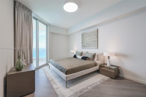 Condominio en venta en Sunny Isles Beach, Florida, 2 dormitorios, 207.64 m2 № 1753648 - foto 23