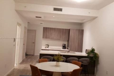 Снять в аренду кондоминиум в Майами, Флорида 1 спальня, 80.27м2, № 1971864 - фото 26