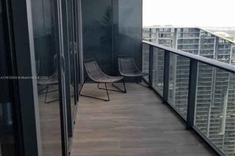 Снять в аренду кондоминиум в Майами, Флорида 1 спальня, 80.27м2, № 1971864 - фото 8