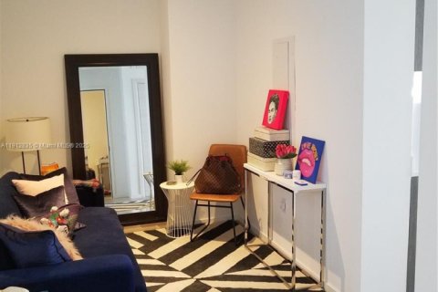 Снять в аренду кондоминиум в Майами, Флорида 1 спальня, 80.27м2, № 1971864 - фото 11