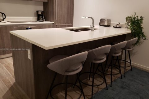 Снять в аренду кондоминиум в Майами, Флорида 1 спальня, 80.27м2, № 1971864 - фото 25